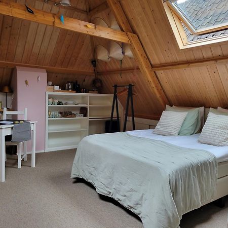 De Buurvrouw Nr.18 Bed & Breakfast Дусбург Екстериор снимка