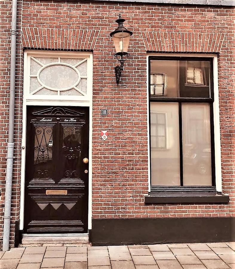 De Buurvrouw Nr.18 Bed & Breakfast Дусбург Екстериор снимка