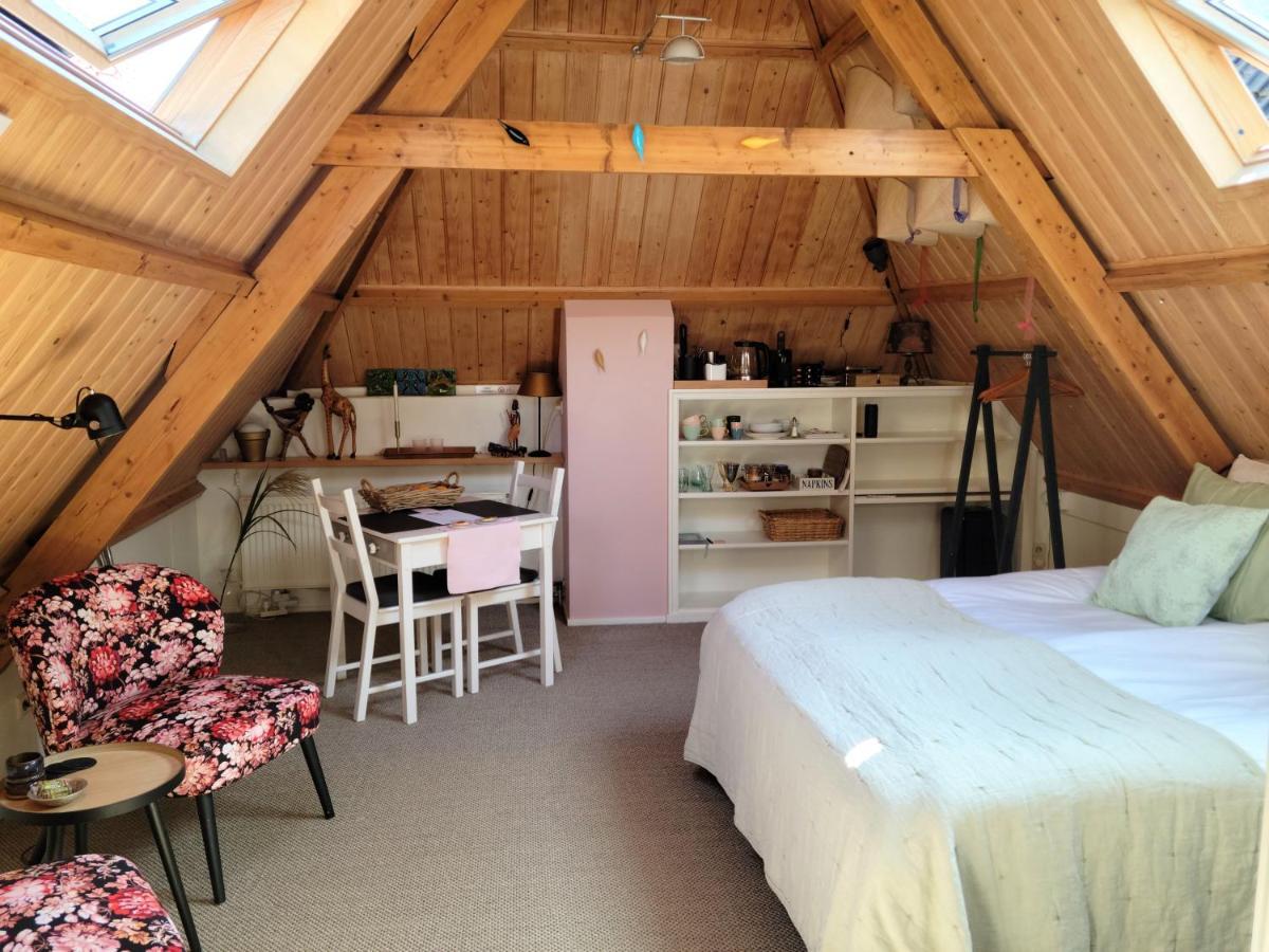 De Buurvrouw Nr.18 Bed & Breakfast Дусбург Екстериор снимка
